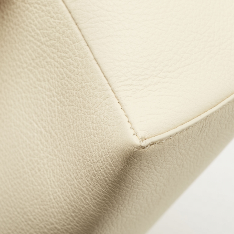 Pre Owned Loro Piana Off White Leather Extra Pocket L27 Top Handle Bag