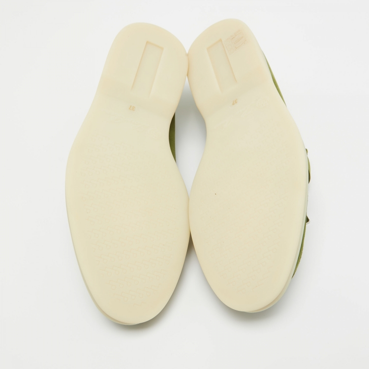 مملوكة مسبقًا Loro Piana Green Suede Summer Charms Walk Loafers Size 37