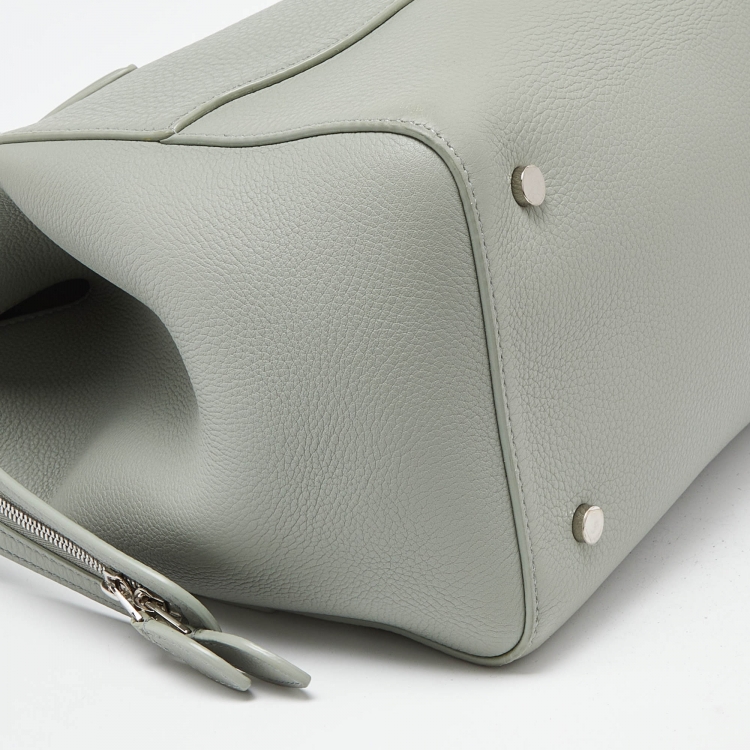 Pre Owned Loro Piana Pale Green Grained Leather Sesia Tote