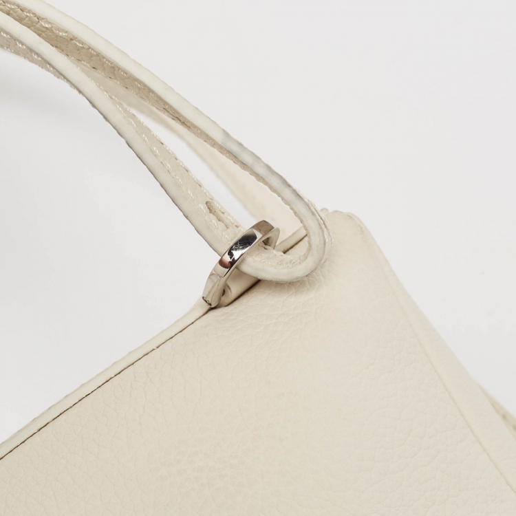 Pre Owned Loro Piana White Leather Extra Pocket L23 Backpack