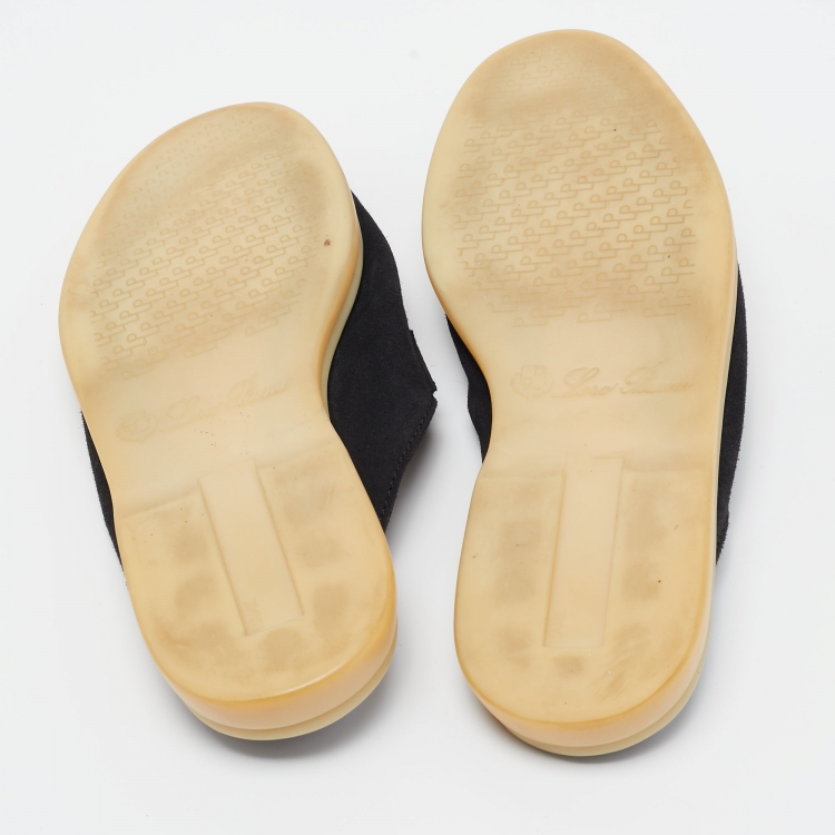 مملوكة مسبقًا Loro Piana Black Suede Charms Walk Mules Size 37