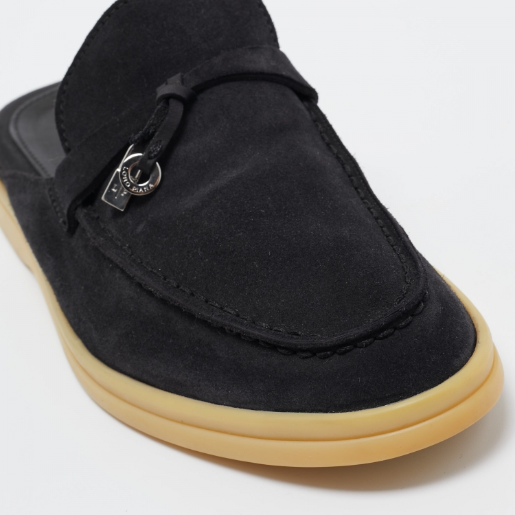 مملوكة مسبقًا Loro Piana Black Suede Charms Walk Mules Size 37