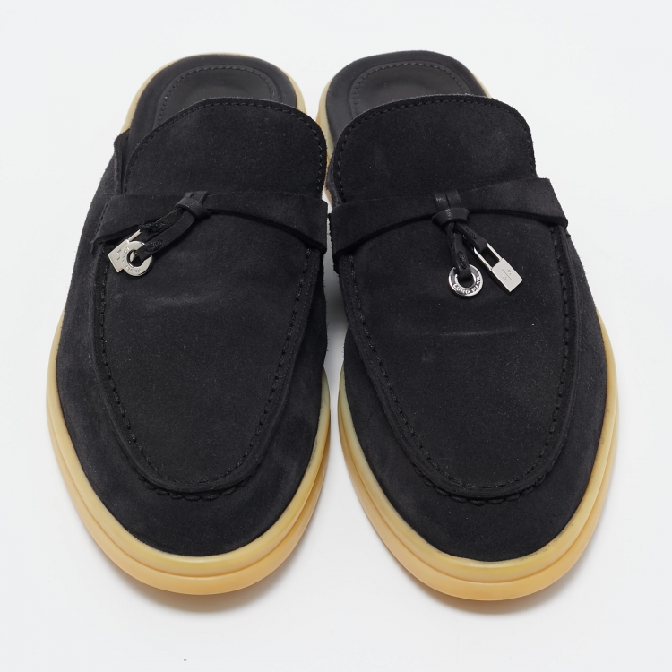 مملوكة مسبقًا Loro Piana Black Suede Charms Walk Mules Size 37