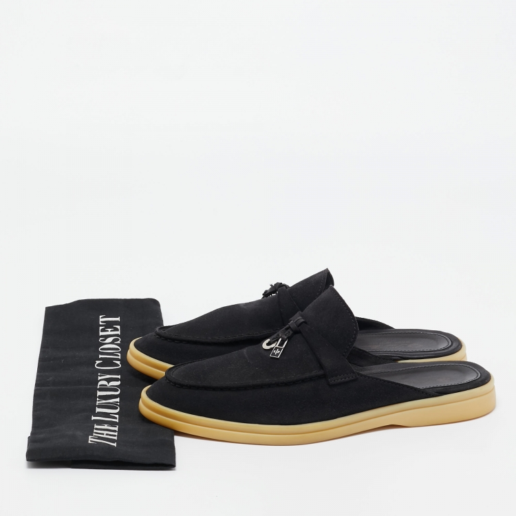 مملوكة مسبقًا Loro Piana Black Suede Charms Walk Mules Size 37