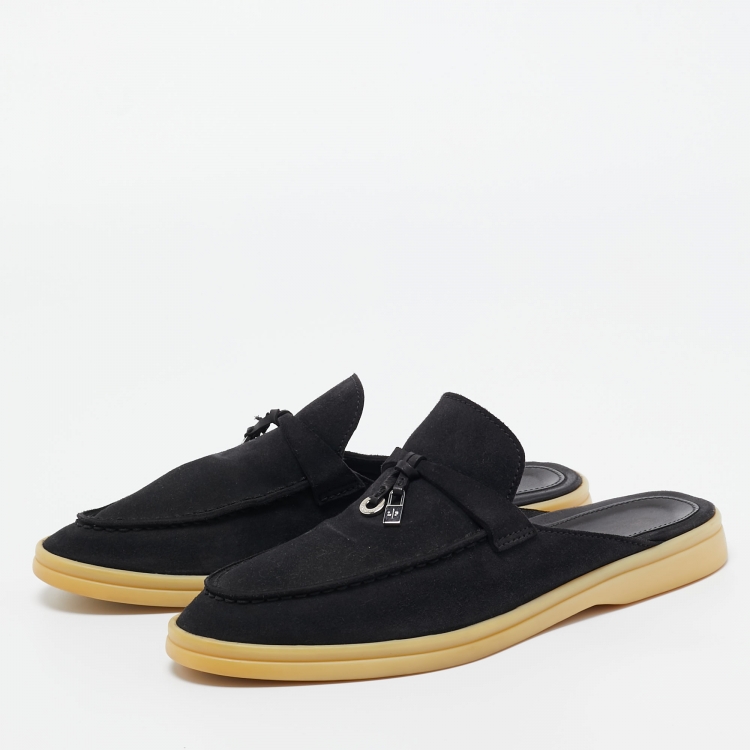 مملوكة مسبقًا Loro Piana Black Suede Charms Walk Mules Size 37