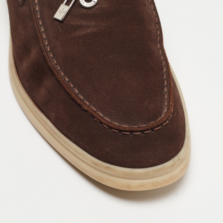مملوكة مسبقًا Loro Piana Brown Suede Summer Charms Walk Loafers Size 40.5
