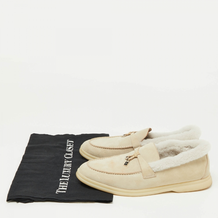 مملوكة مسبقًا Loro Piana Beige Suede and Shearling Fur Summer Charms Walk Loafers Size 39
