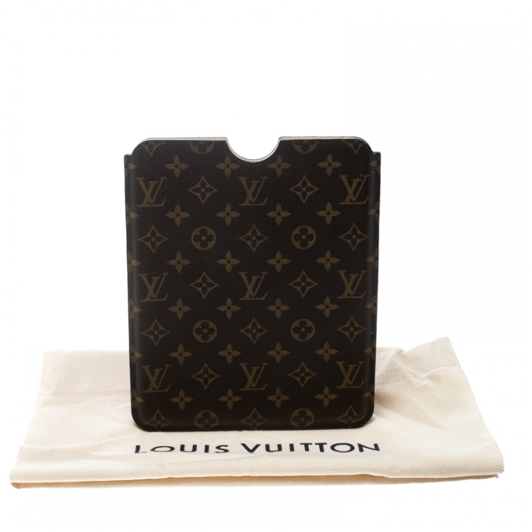 مملوكة مسبقًا Louis Vuitton Monogram Canvas iPad Case