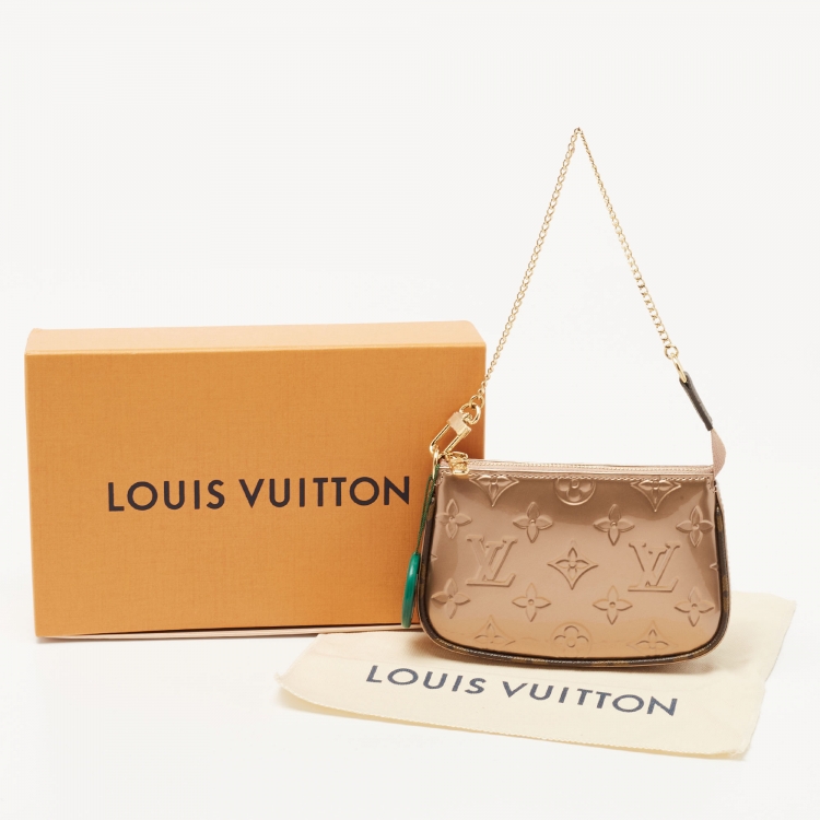 Pre Owned Louis Vuitton Rose Gold Monogram Vernis Mini Pochette Accessoires 