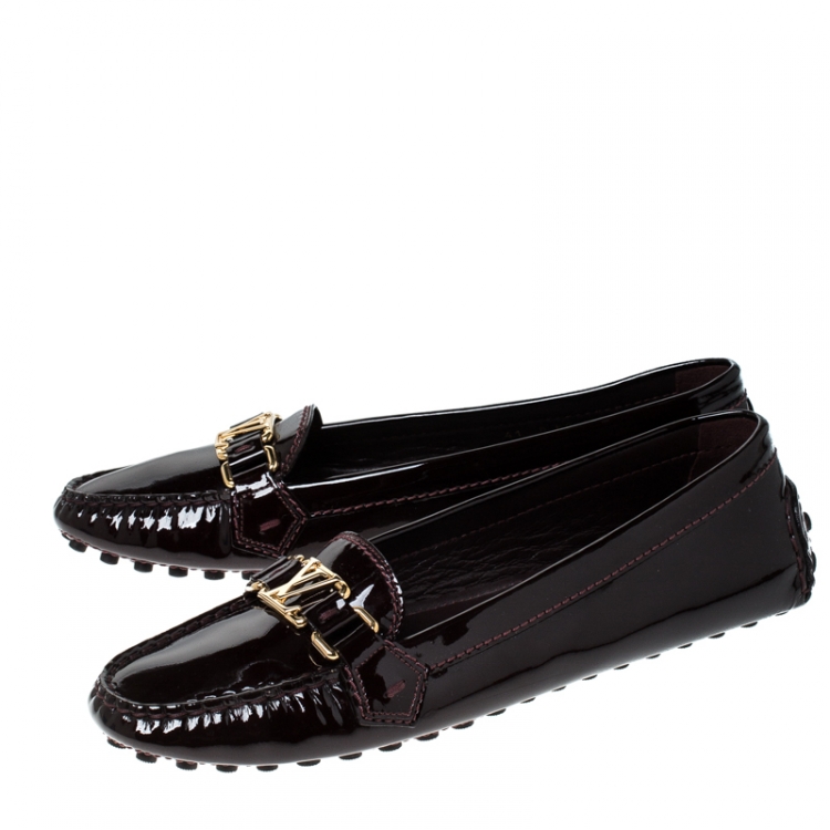 Pre Owned Louis Vuitton Burgundy Patent Leather Oxford Logo Slip On Loafers Size 41