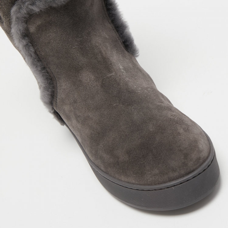Pre Owned Louis Vuitton Grey Suede and Shearling Fur Ankle Boots Size 37