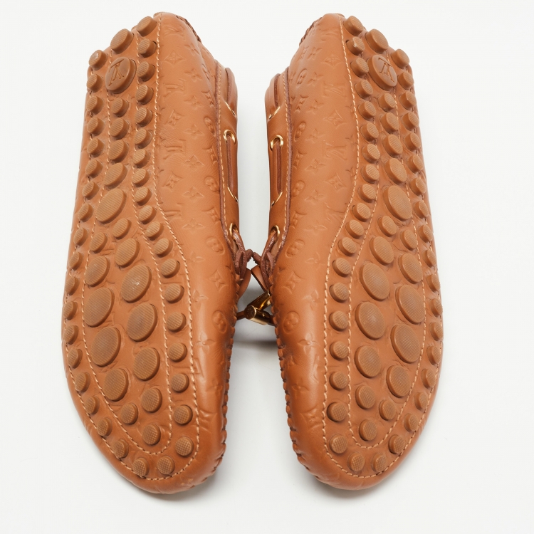 مملوكة مسبقًا Louis Vuitton Brown Monogram Embossed Leather Gloria Loafers Size 39