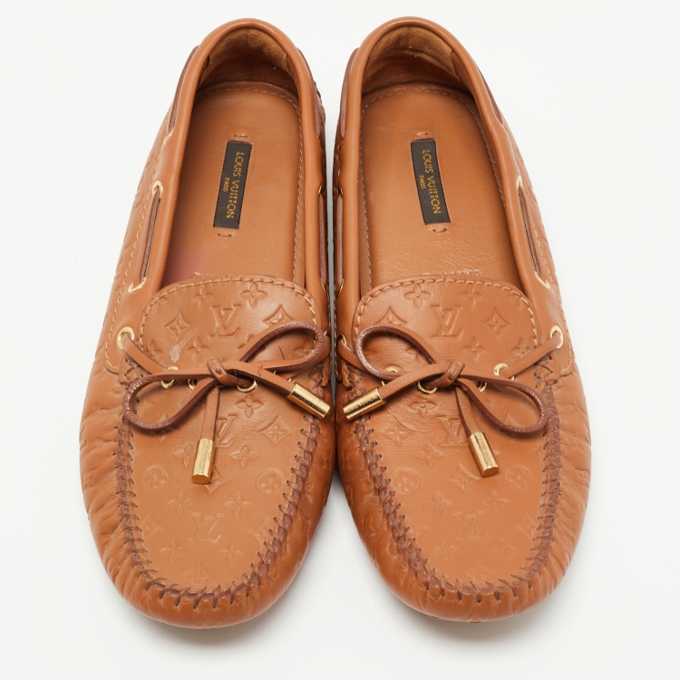 مملوكة مسبقًا Louis Vuitton Brown Monogram Embossed Leather Gloria Loafers Size 39