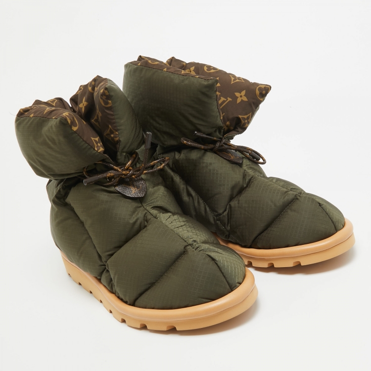 Pre Owned Louis Vuitton Green Nylon Pillow Comfort Ankle Boots Size 40