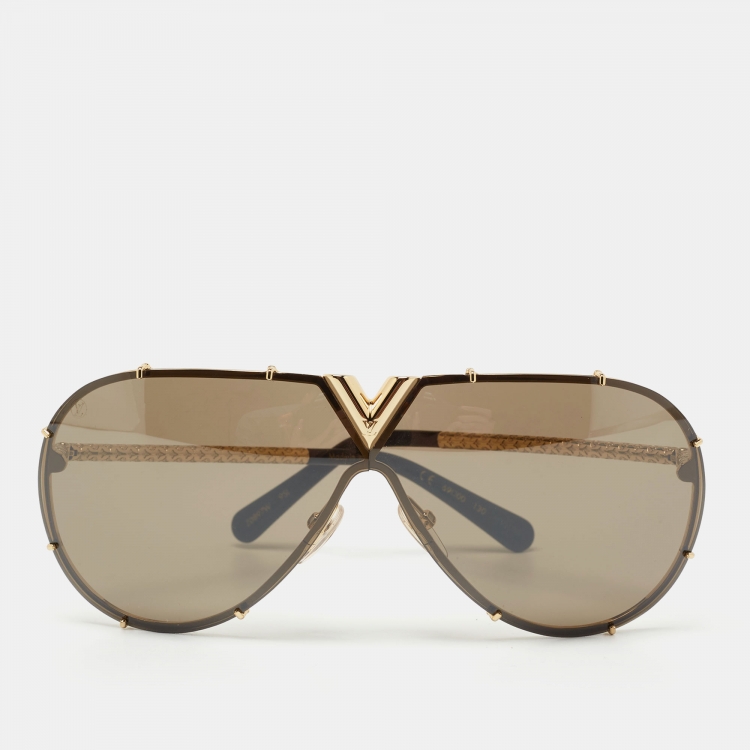 Louis Vuitton Drive Sunglasses, Women's Fashion, Watches