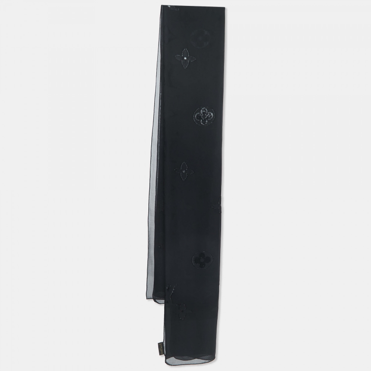 مملوكة مسبقًا Louis Vuitton Black Monogram Lurex Sheer Thread Silk Scarf