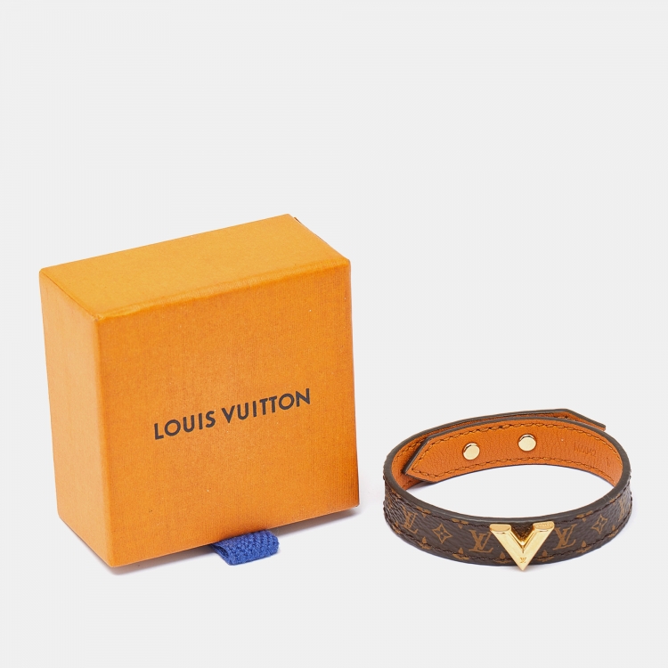 Pre Owned Louis Vuitton Essential V Monogram Canvas Gold Tone Bracelet