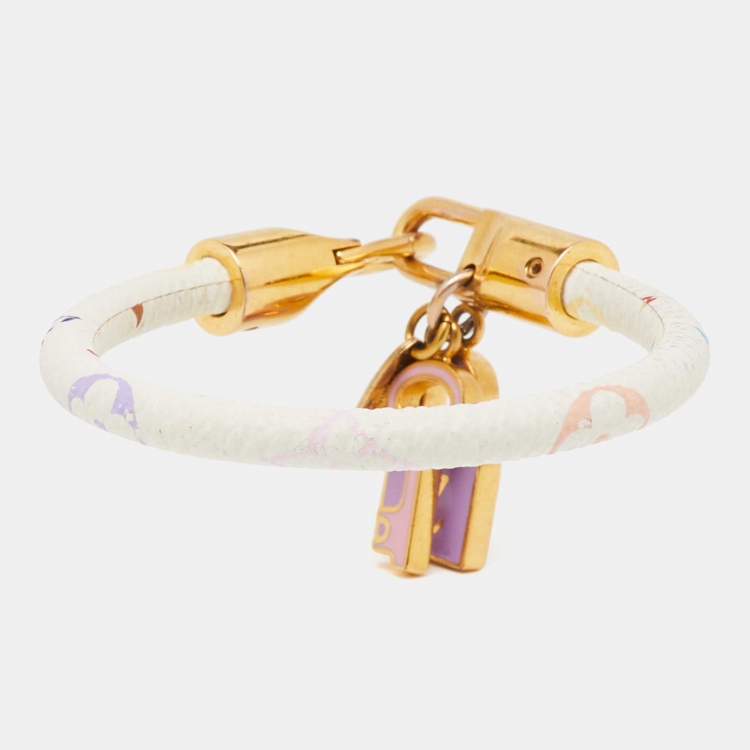 مملوكة مسبقًا Louis Vuitton Luck It Canvas & Gold Tone Charm Bracelet