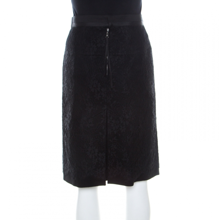 Pre Owned Louis Vuitton Black Lace Textured Dart Detail Pencil Skirt M 