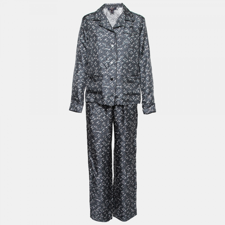 Louis Vuitton Grey Monogram Silk Button Front Pajama Shirt & Pant Set M  Louis Vuitton | The Luxury Closet