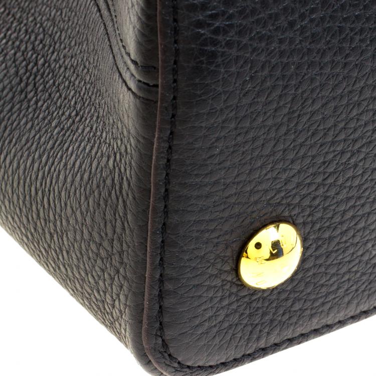 Pre Owned Louis Vuitton Black Taurillon Leather Capucines MM Bag