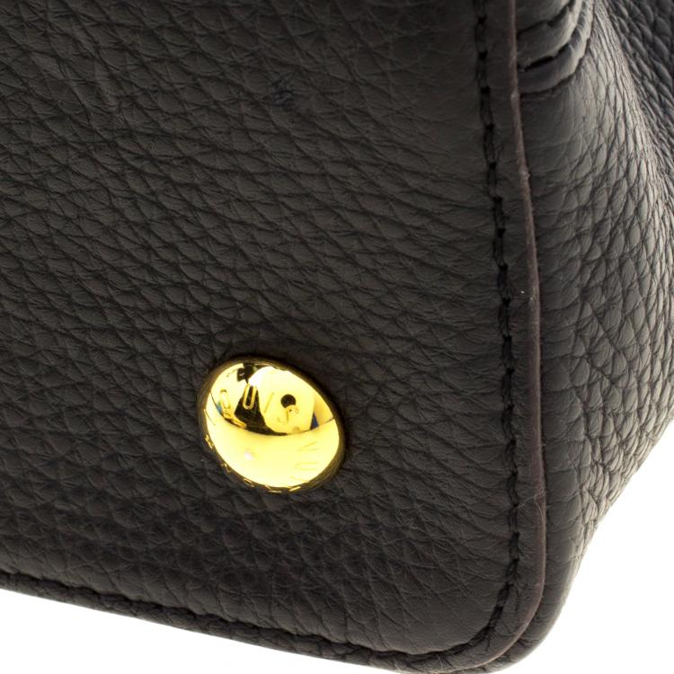 Pre Owned Louis Vuitton Black Taurillon Leather Capucines MM Bag