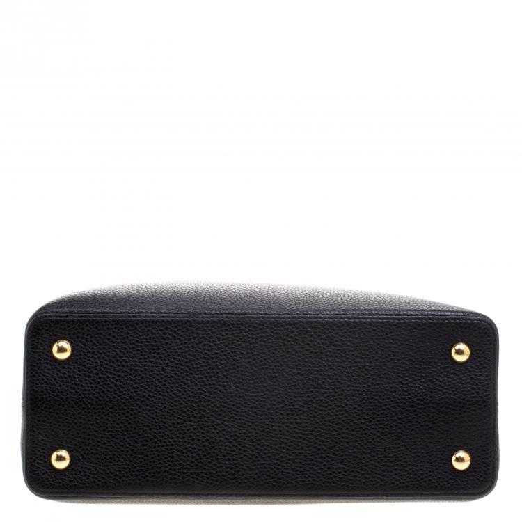Pre Owned Louis Vuitton Black Taurillon Leather Capucines MM Bag