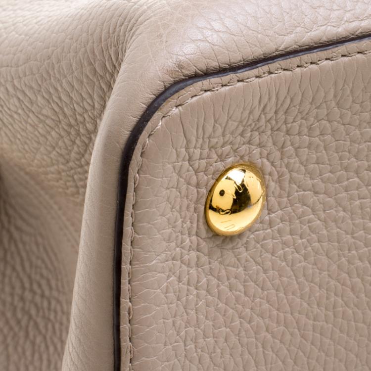 Pre Owned Louis Vuitton Beige Taurillon Leather Capucines GM Bag