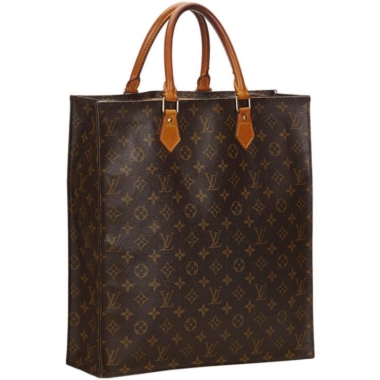 Louis Vuitton Monogram Trocadero 27 Crossbody Bag 914lv49 For Sale at  1stDibs