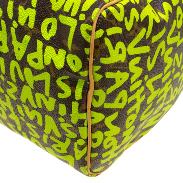 مملوكة مسبقًا Louis Vuitton Monogram Canvas Neon Green Graffiti Stephen Sprouse Speedy 30 Bag with Charm