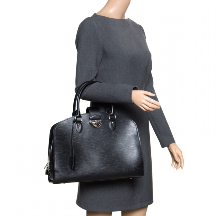 Louis Vuitton Black EPI Leather Pont-Neuf GM Bag