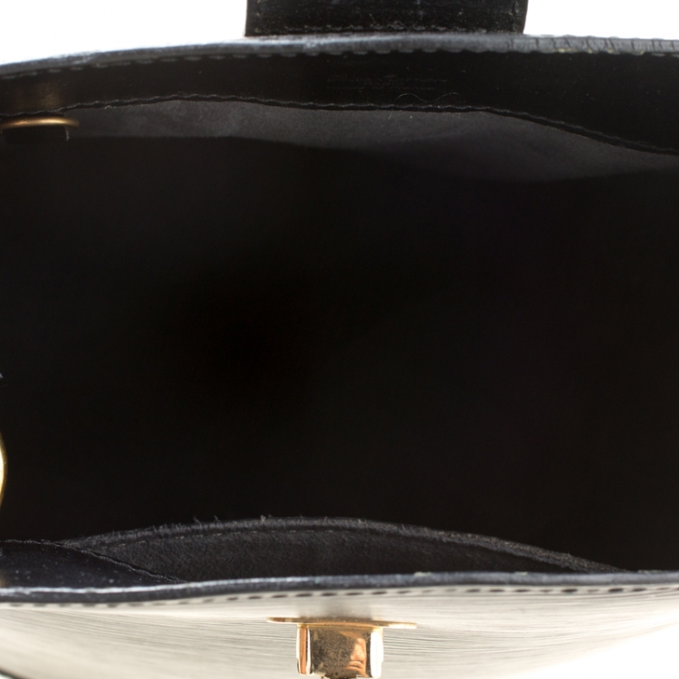 مملوكة مسبقًا Louis Vuitton Black Epi Leather Cluny Bag
