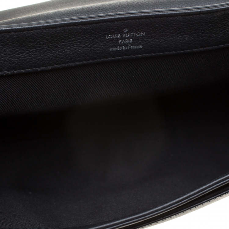 Pre Owned Louis Vuitton Black Leather Lockme II BB Bag
