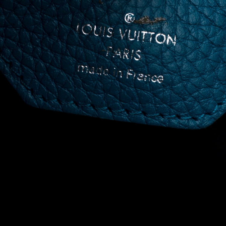 مملوكة مسبقًا Louis Vuitton Turquoise Taurillon Leather Capucines MM Bag