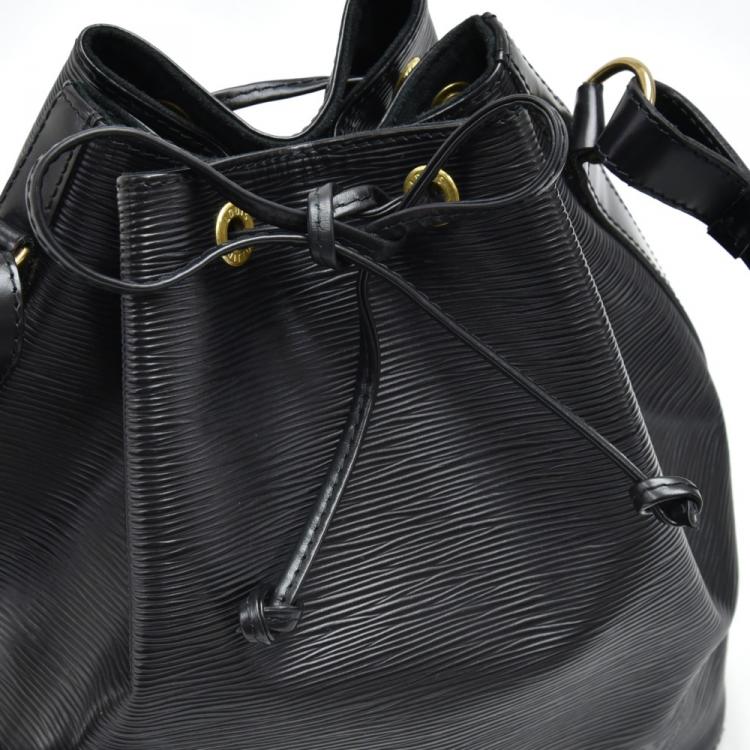 Pre Owned Louis Vuitton Noir Epi Leather Noe Bag