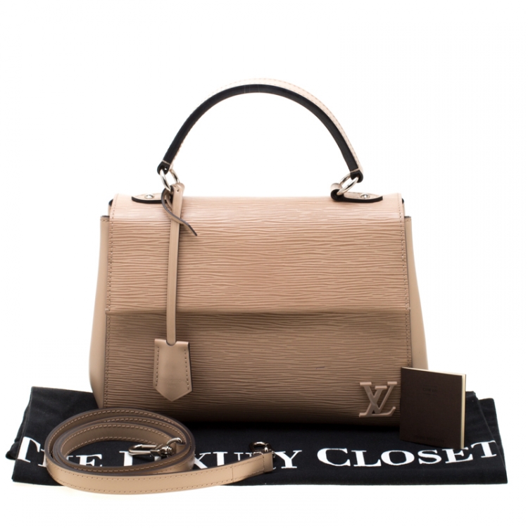 مملوكة مسبقًا Louis Vuitton Jaune Pale Epi Leather Cluny BB Bag
