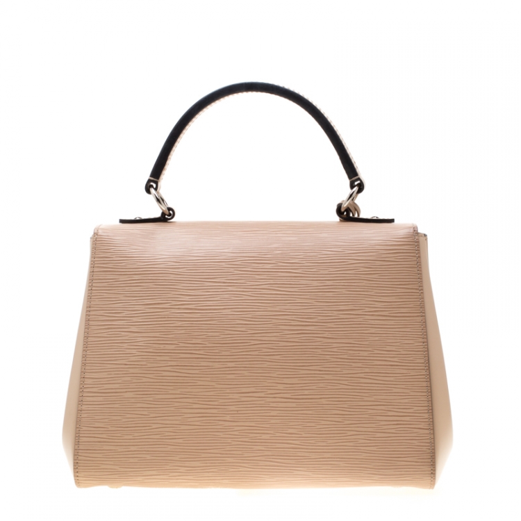 مملوكة مسبقًا Louis Vuitton Jaune Pale Epi Leather Cluny BB Bag