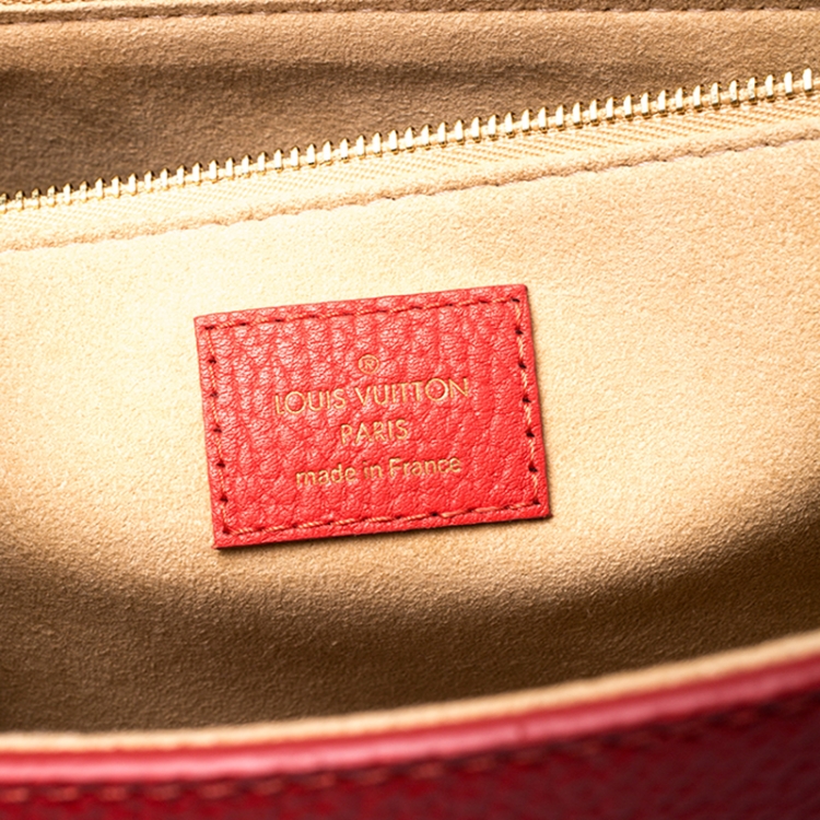 مملوكة مسبقًا Louis Vuitton Coquelicot Taurillon Leather Volta Bag