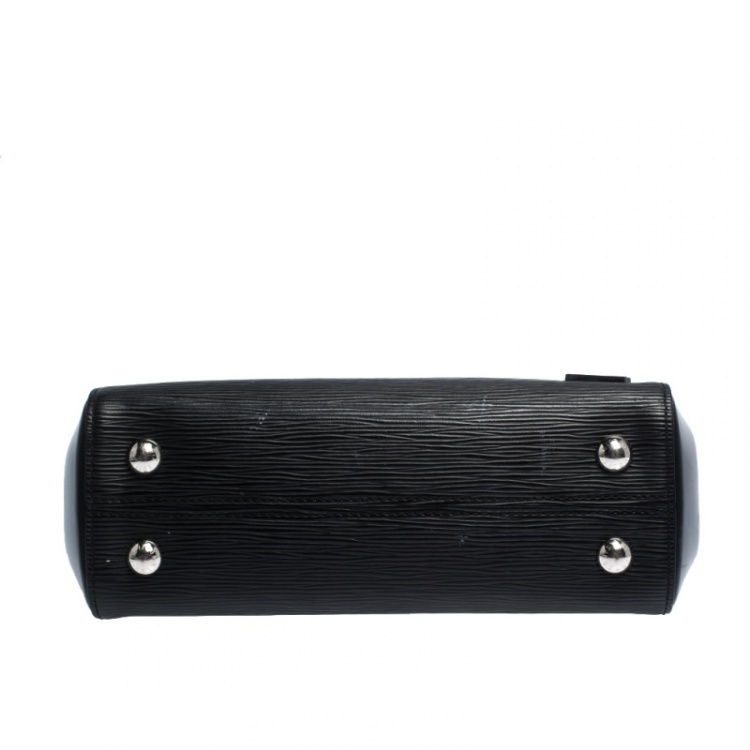 مملوكة مسبقًا Louis Vuitton Black Epi Leather Cluny MM