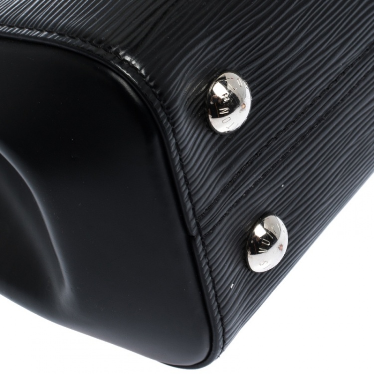 مملوكة مسبقًا Louis Vuitton Black Epi Leather Cluny MM
