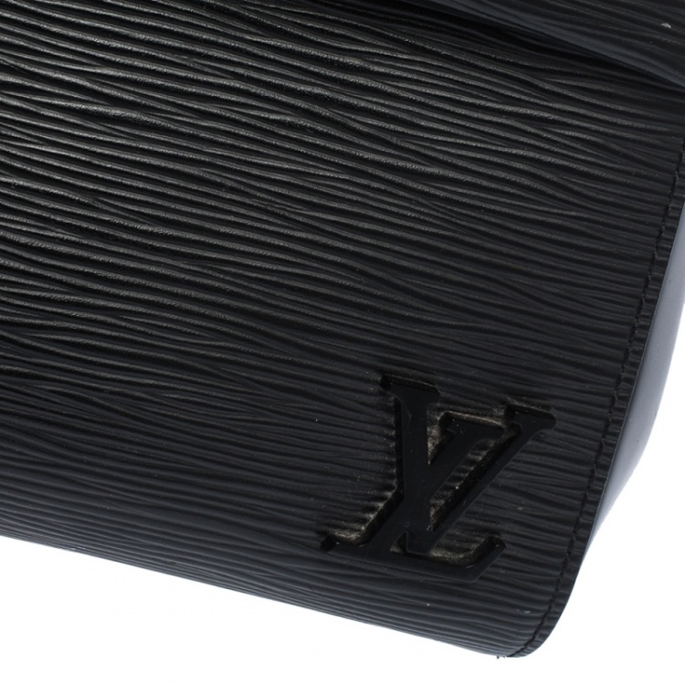 مملوكة مسبقًا Louis Vuitton Black Epi Leather Cluny MM