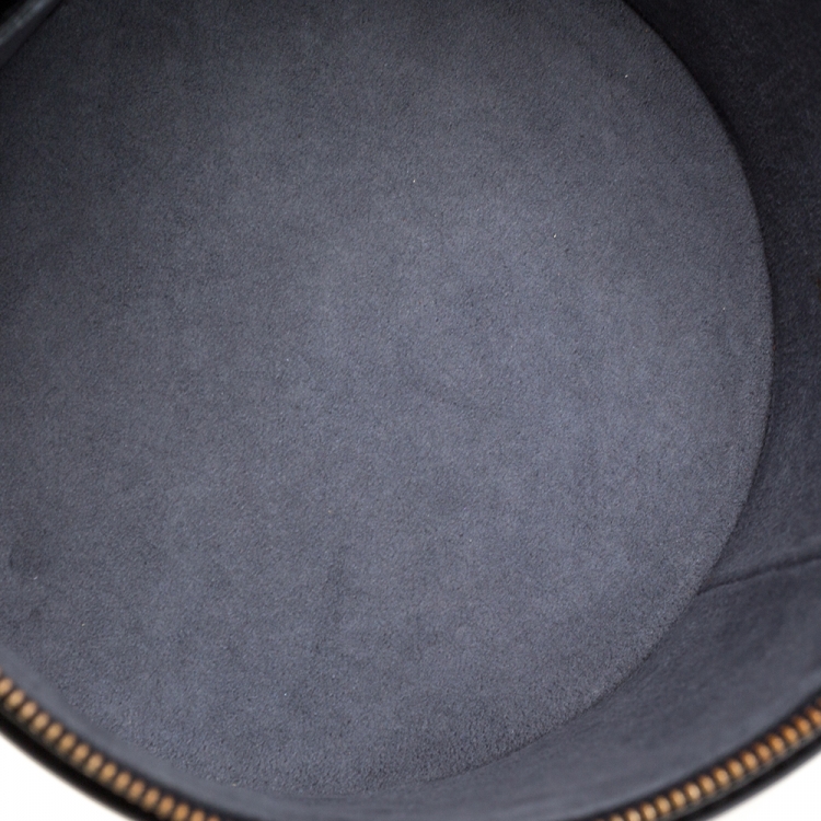 مملوكة مسبقًا Louis Vuitton Black Epi Leather Cannes Bag