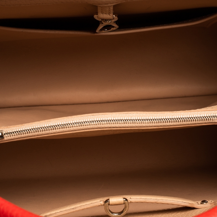 مملوكة مسبقًا Louis Vuitton Cherry Taurillon Leather Capucines MM Bag
