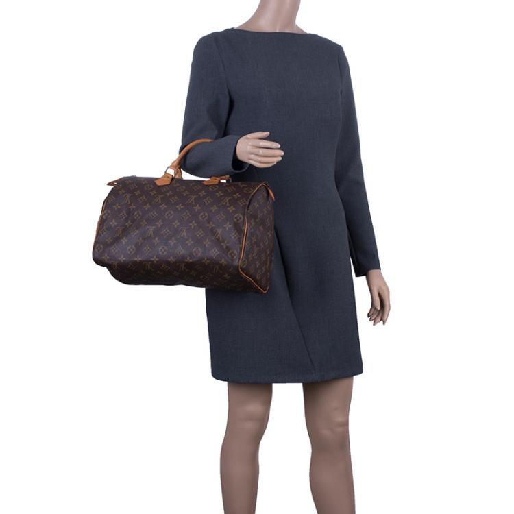مملوكة مسبقًا Louis Vuitton Monogram Canvas Speedy 30