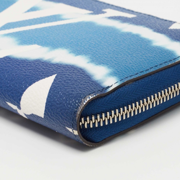 Pre Owned Louis Vuitton Escale Blue Monogram Canvas Zippy Wallet