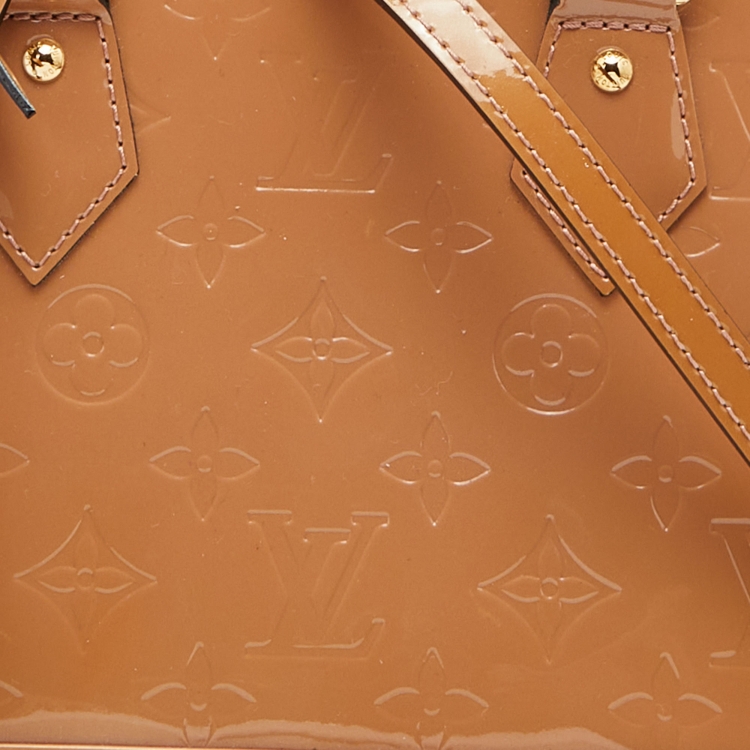 Pre Owned Louis Vuitton Beige Poudre Monogram Vernis Alma BB Bag