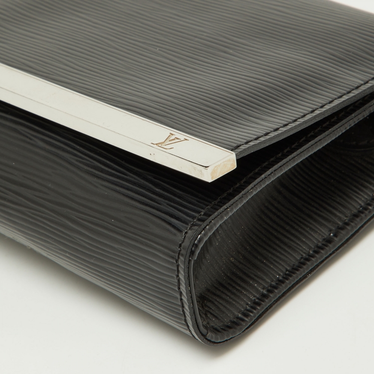 Pre Owned Louis Vuitton Black Epi Leather Sevigne Clutch Bag
