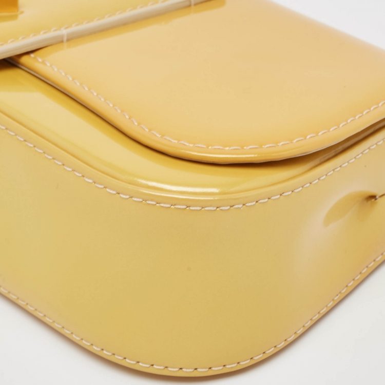 Pre Owned Louis Vuitton Vert Impression Patent Leather Sobe Clutch