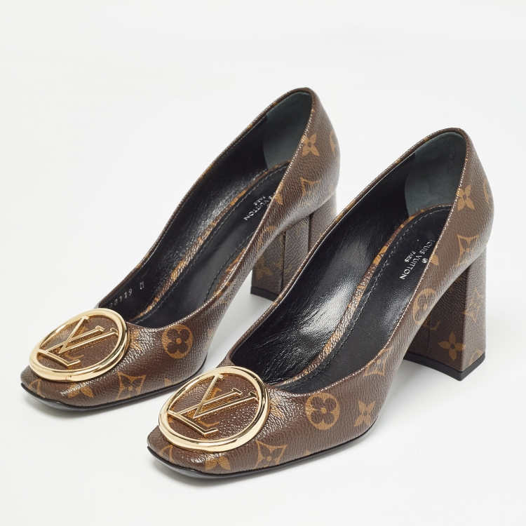 Pre Owned Louis Vuitton Monogram Canvas Madeleine Pumps Size 38.5