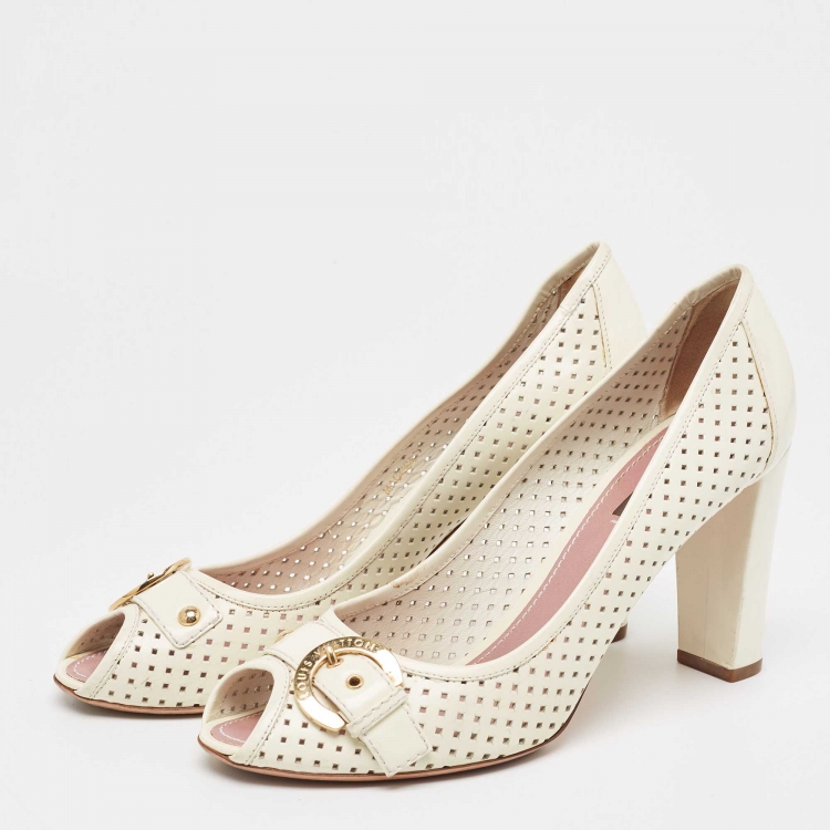 Pre Owned Louis Vuitton Cream Patent Leather Peep Toe Pumps Size 40